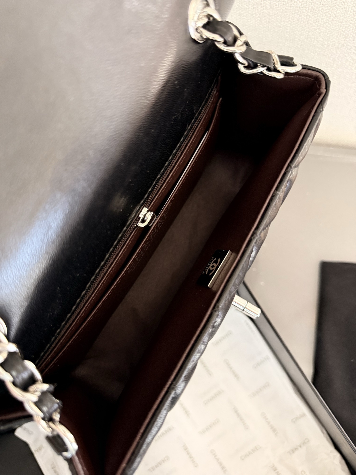 תיק צד שאל – תמונה 16