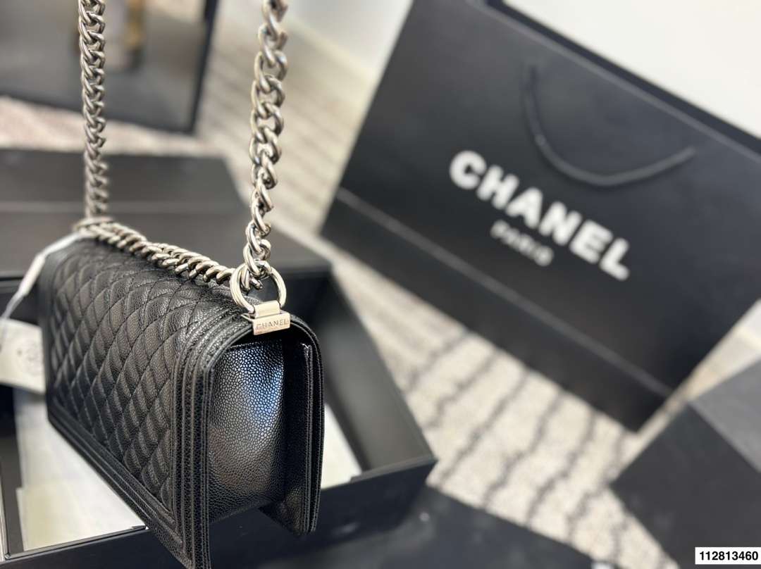 תיק צד שאנל – תמונה 15