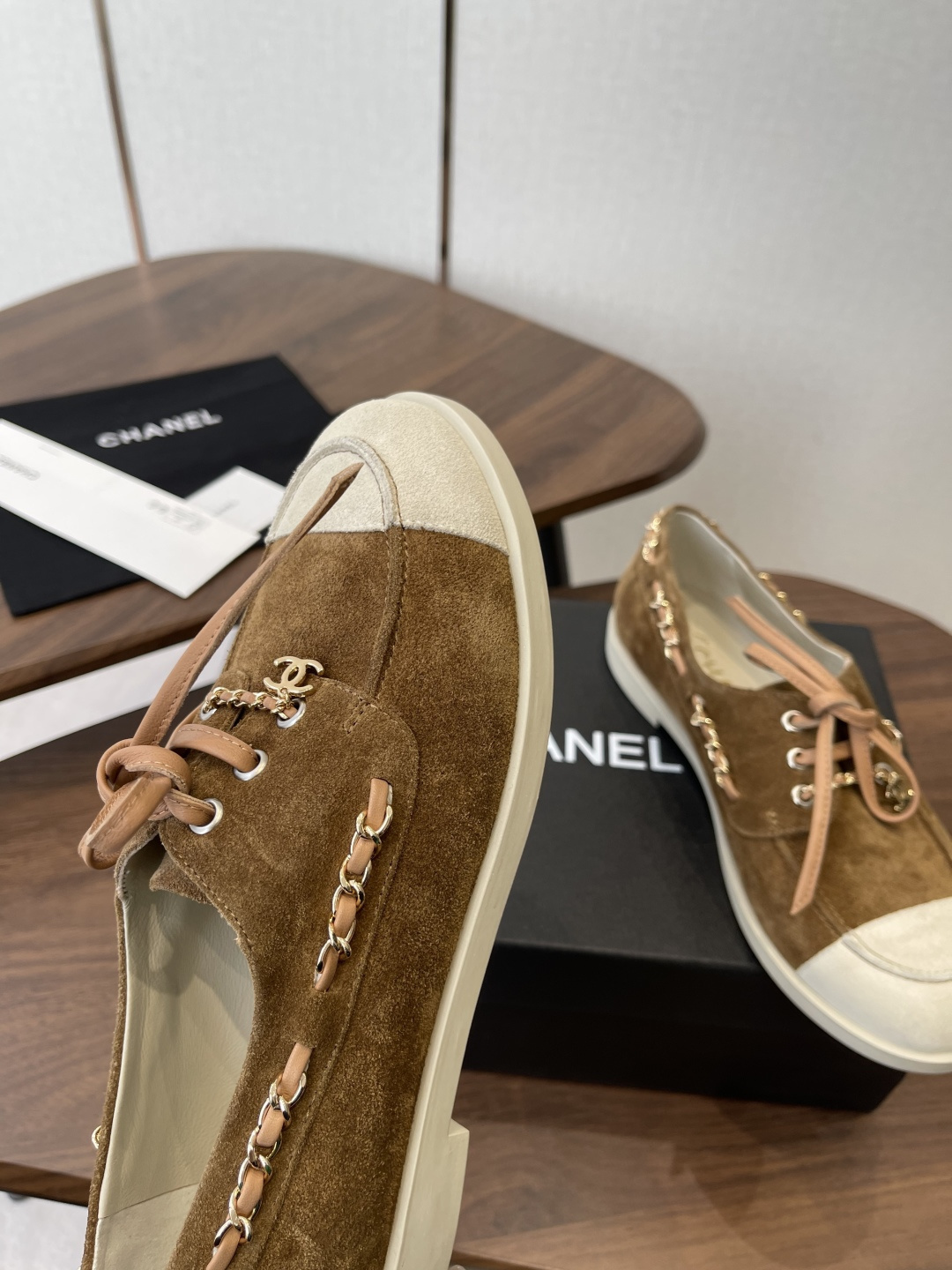 מוקסינים שאנל – תמונה 11