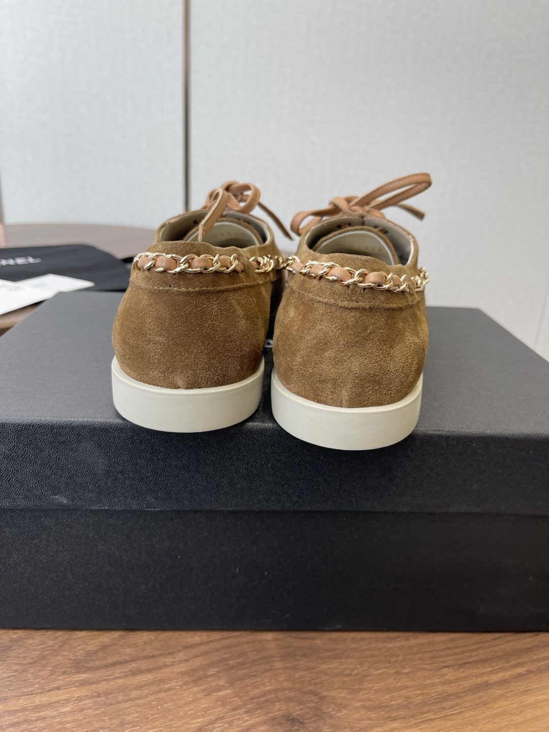 מוקסינים שאנל – תמונה 10