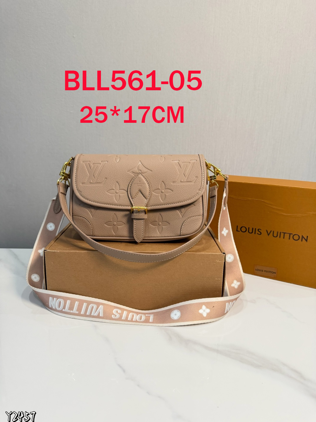 תיק צד לואי ויטון – תמונה 8