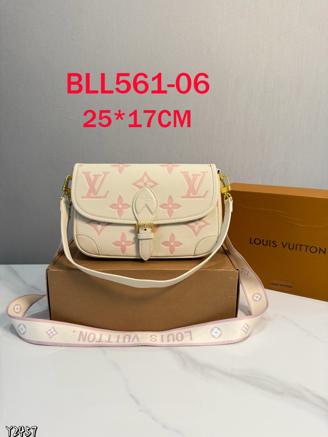 תיק צד לואי ויטון – תמונה 9