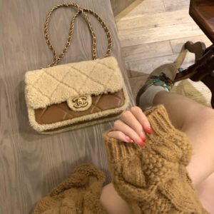 תיק חורפי שאנל