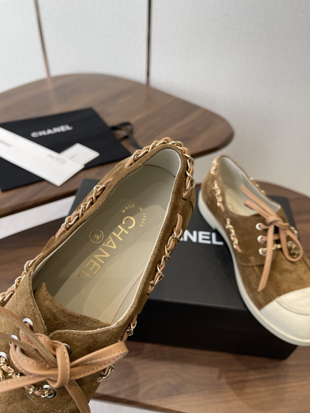 מוקסינים שאנל – תמונה 8