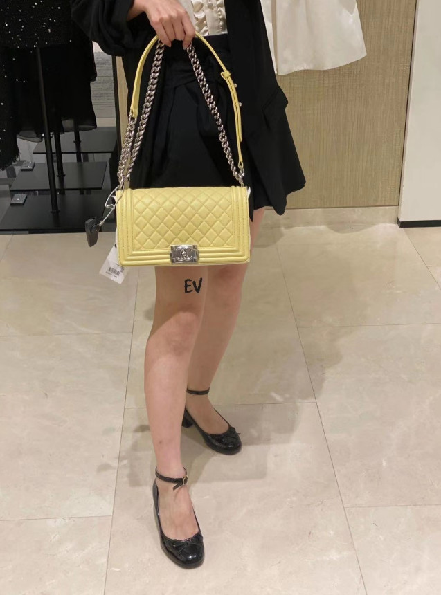 תיק צד שאנל – תמונה 18