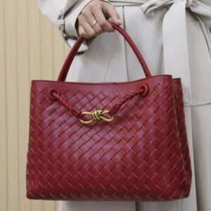 תיק קרוסבודי בוטגה