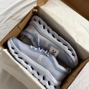 נעלי און קלאוד