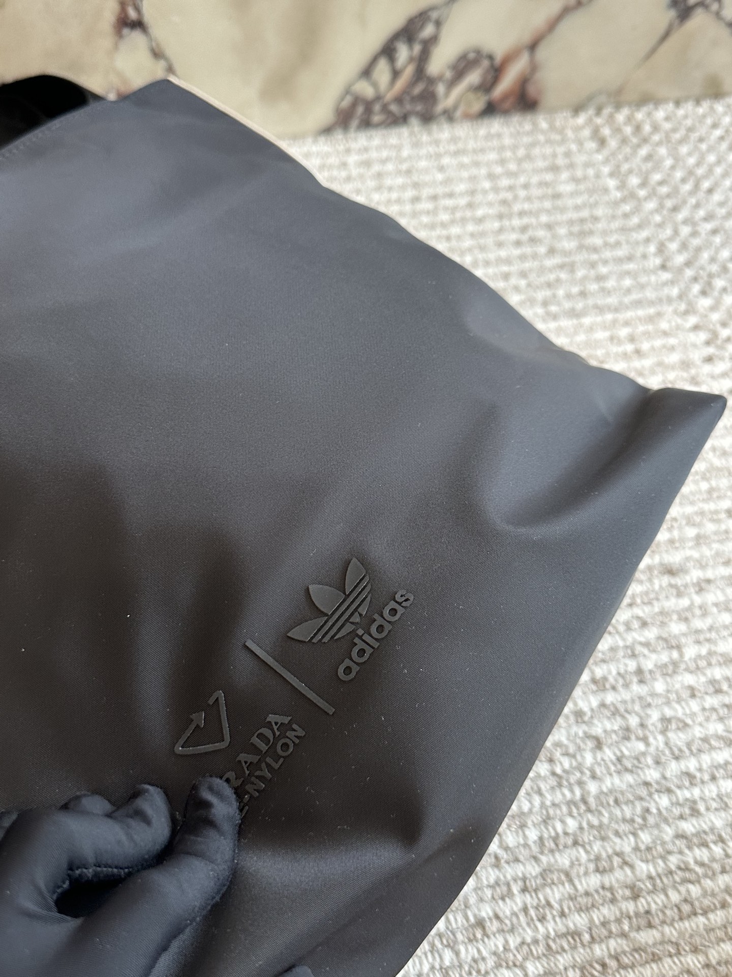 תיק צד גדול פרדה – תמונה 9