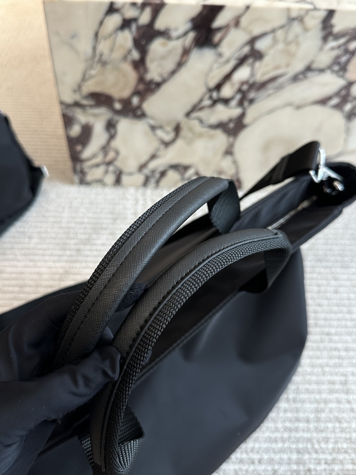 תיק צד גדול פרדה – תמונה 6