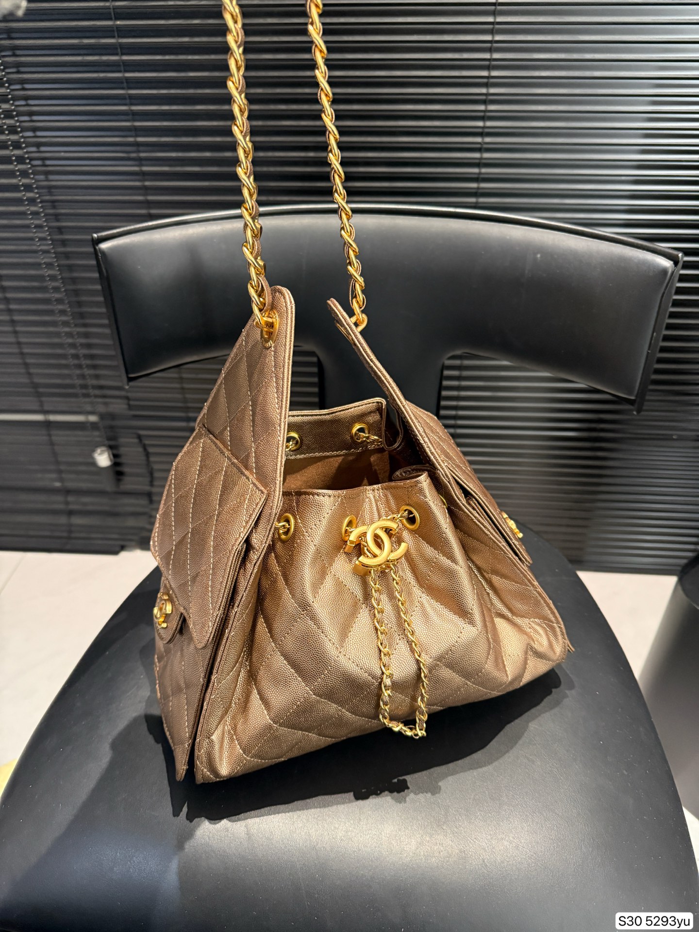 תיק שק שאנל – תמונה 8