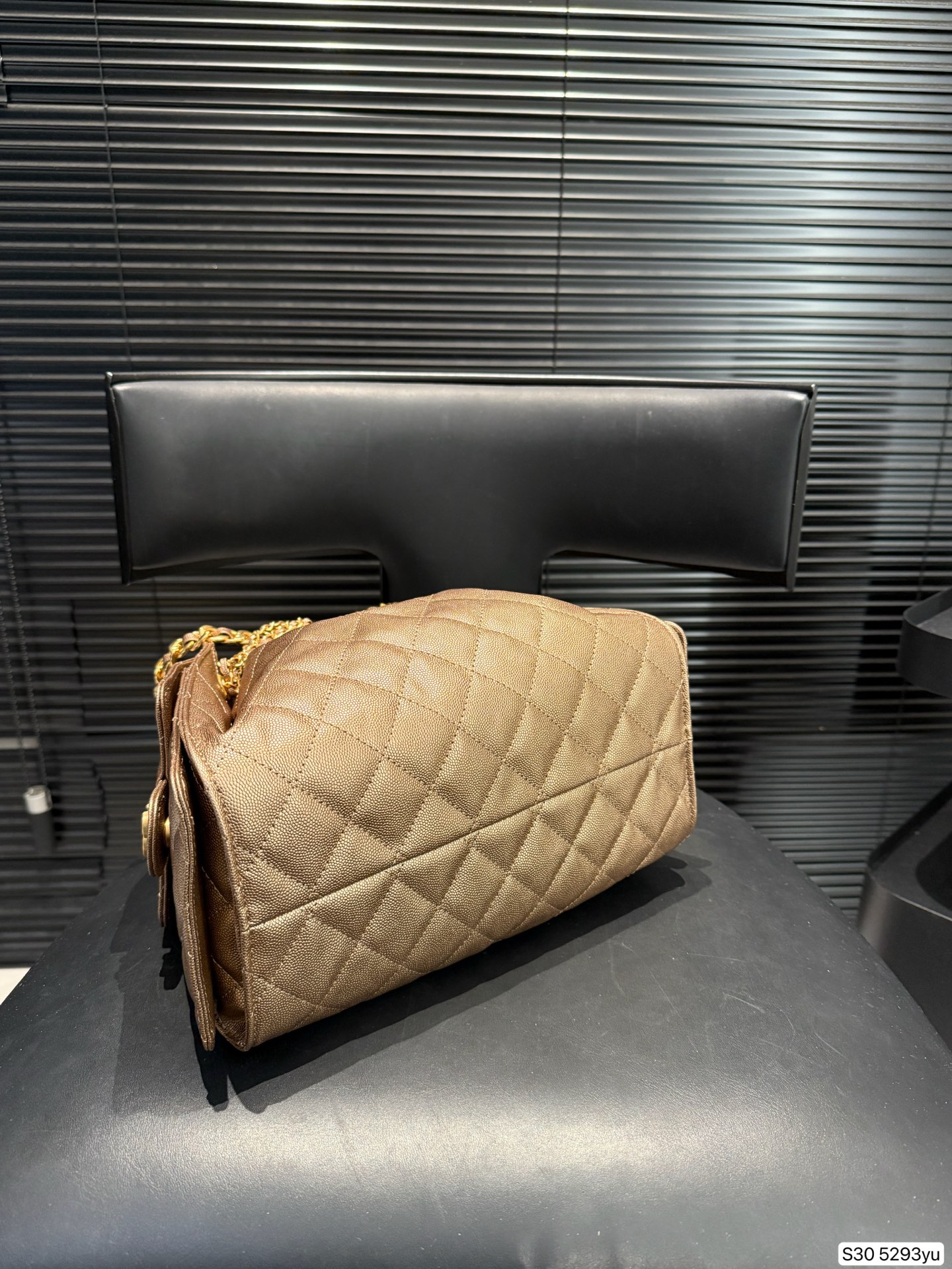 תיק שק שאנל – תמונה 9