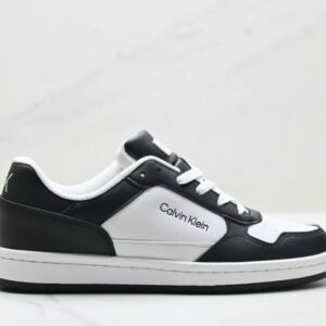 סניקרס קלווין קליין