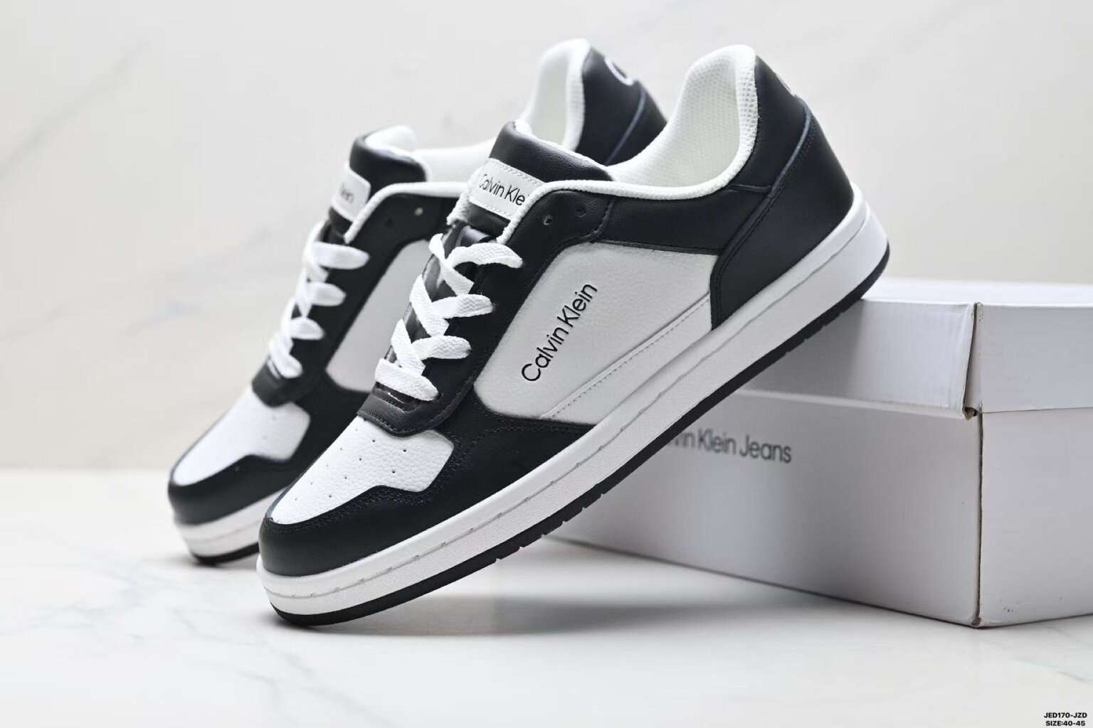 סניקרס קלווין קליין – תמונה 4