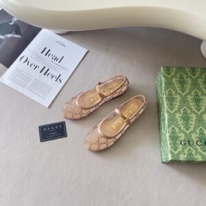 נעלי בובה גוצי