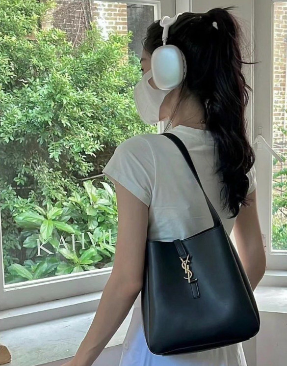 תיק כתף איב סן לורן – תמונה 9