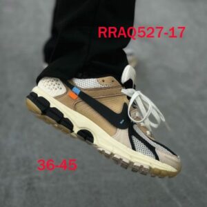 נייק Zoom Vomero 5