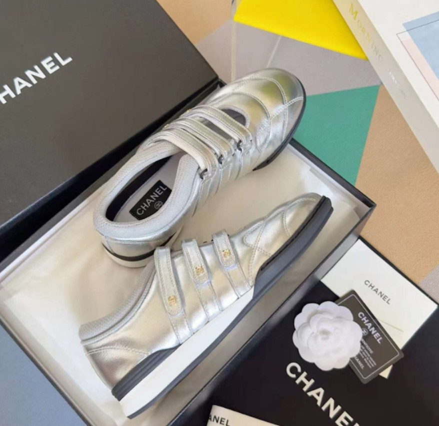 סניקרס שאנל – תמונה 9