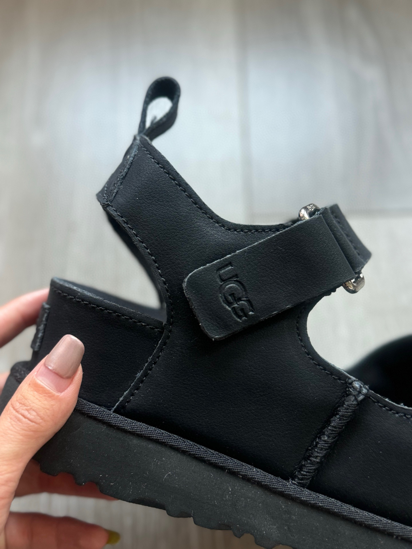 סנדלים UGG – תמונה 7