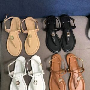 סנדלים טורי