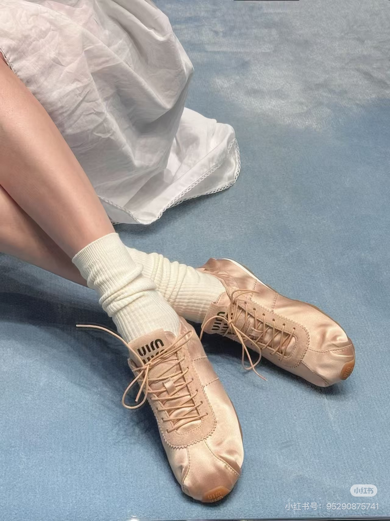 סניקרס מיו מיו – תמונה 24