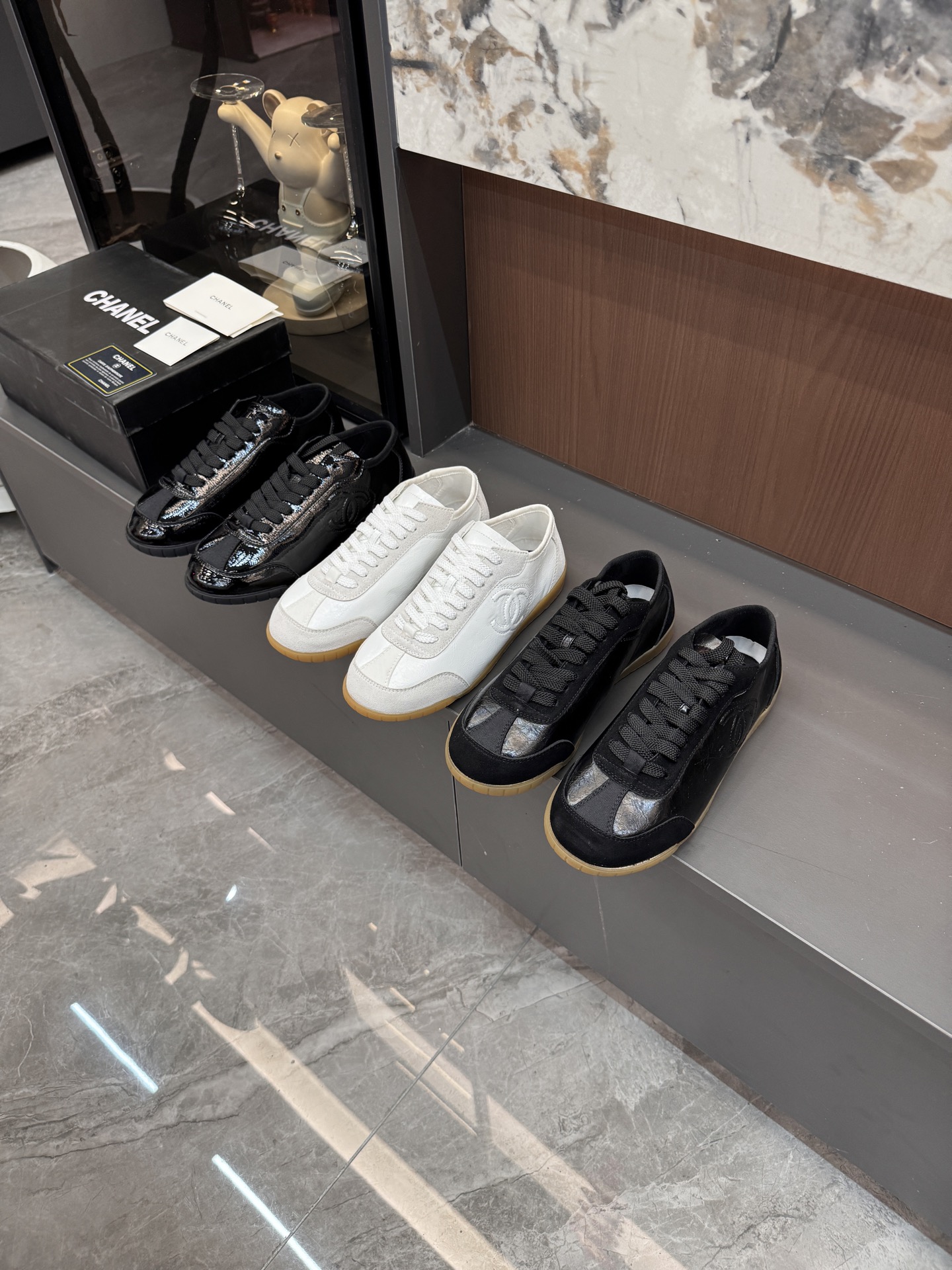 סניקרס שאנל – תמונה 13