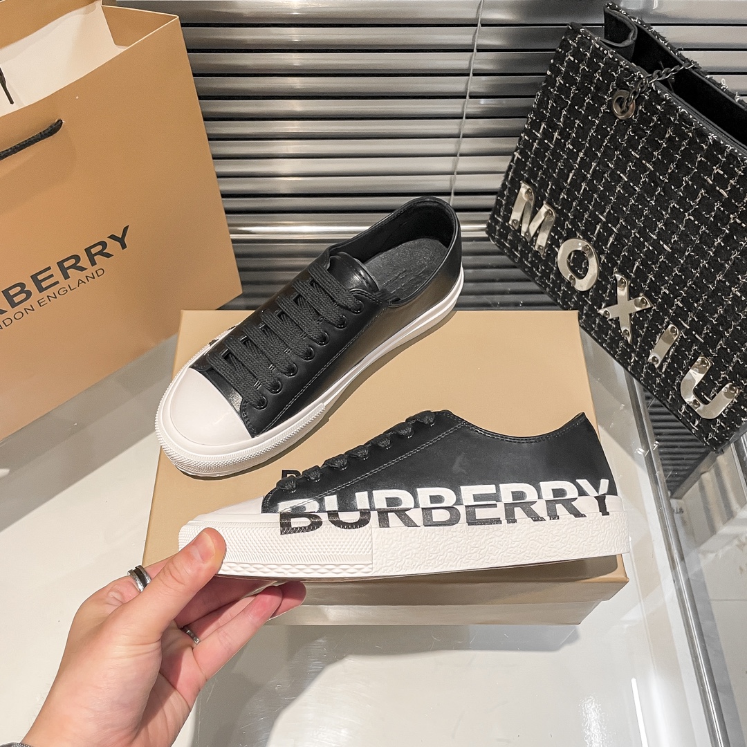 סניקרס ברברי – תמונה 9