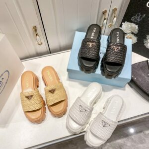 כפכפים פראדה