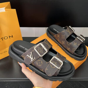 כפכפים לואי ויטון