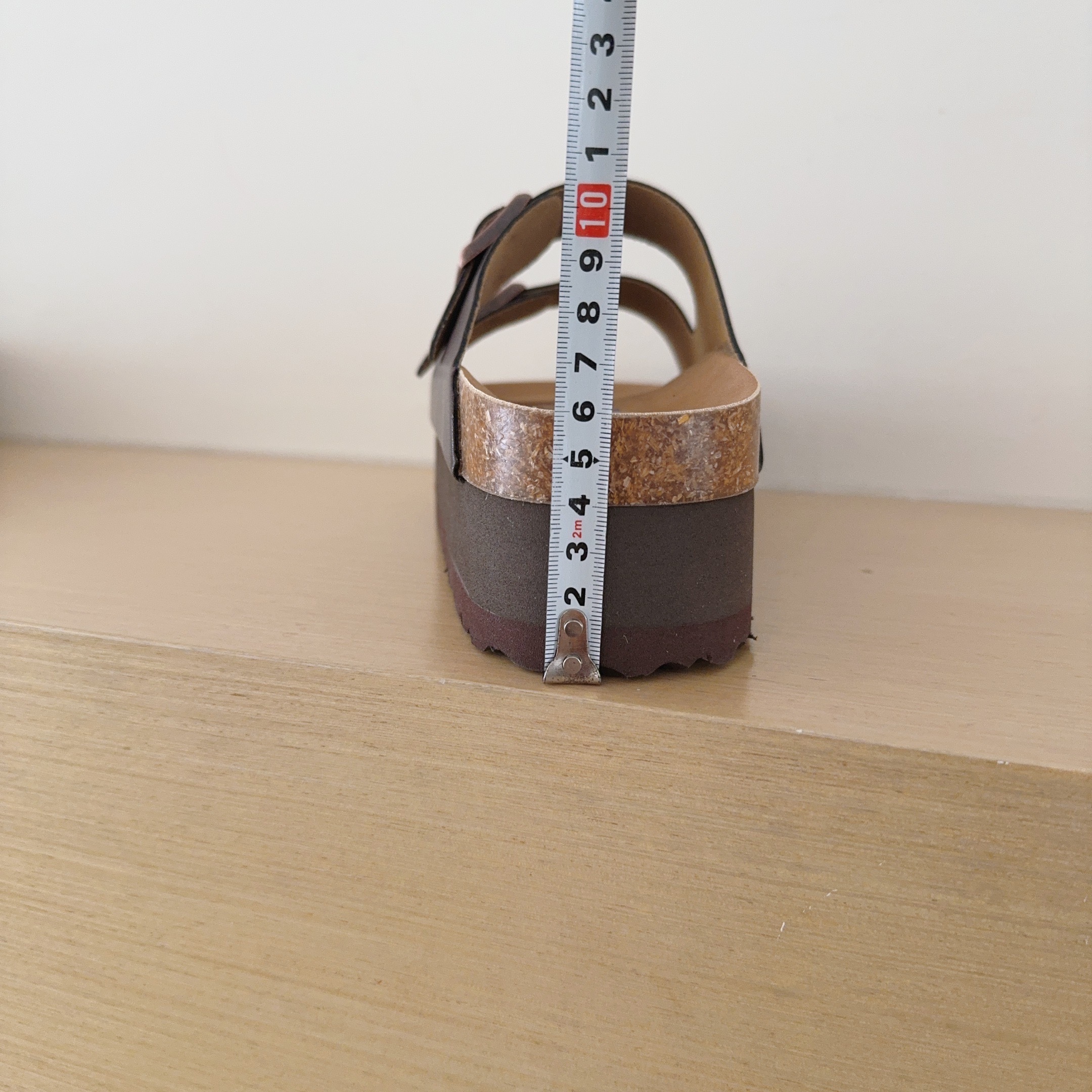 כפכפים מוגבהים בירקנשטוק – תמונה 18