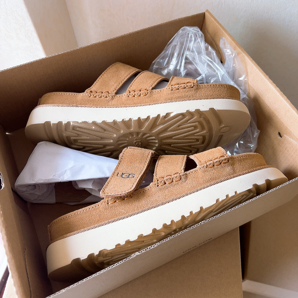 כפכפים גולדן סטאר UGG – תמונה 14