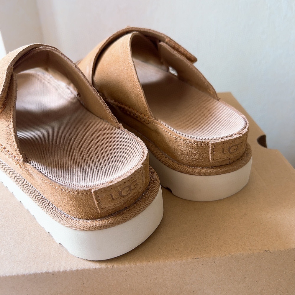 כפכפים UGG – תמונה 9