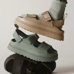 סנדלים פלטפורמה UGG