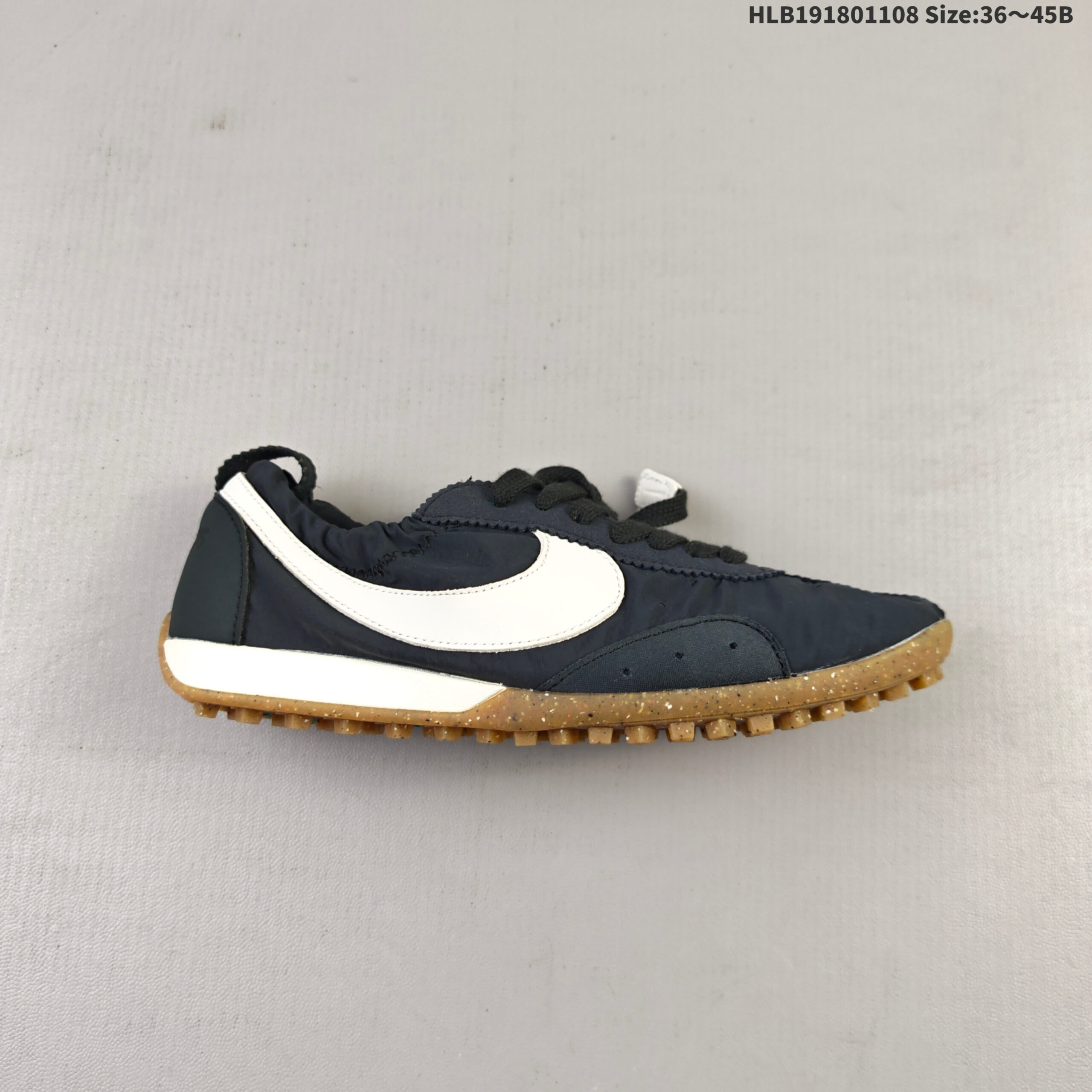 נייק בשתפ ג'קמוס – תמונה 10