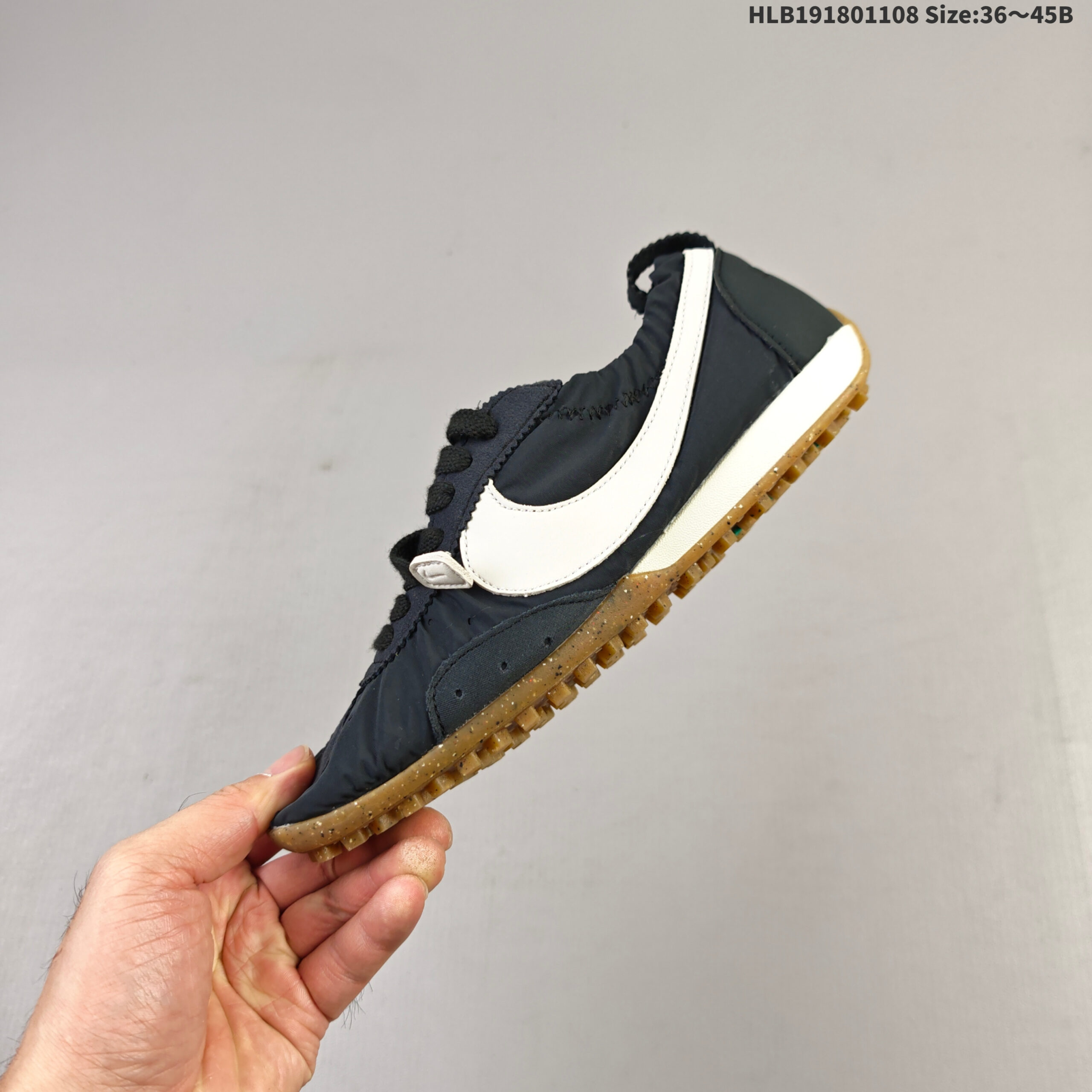 נייק בשתפ ג'קמוס – תמונה 8