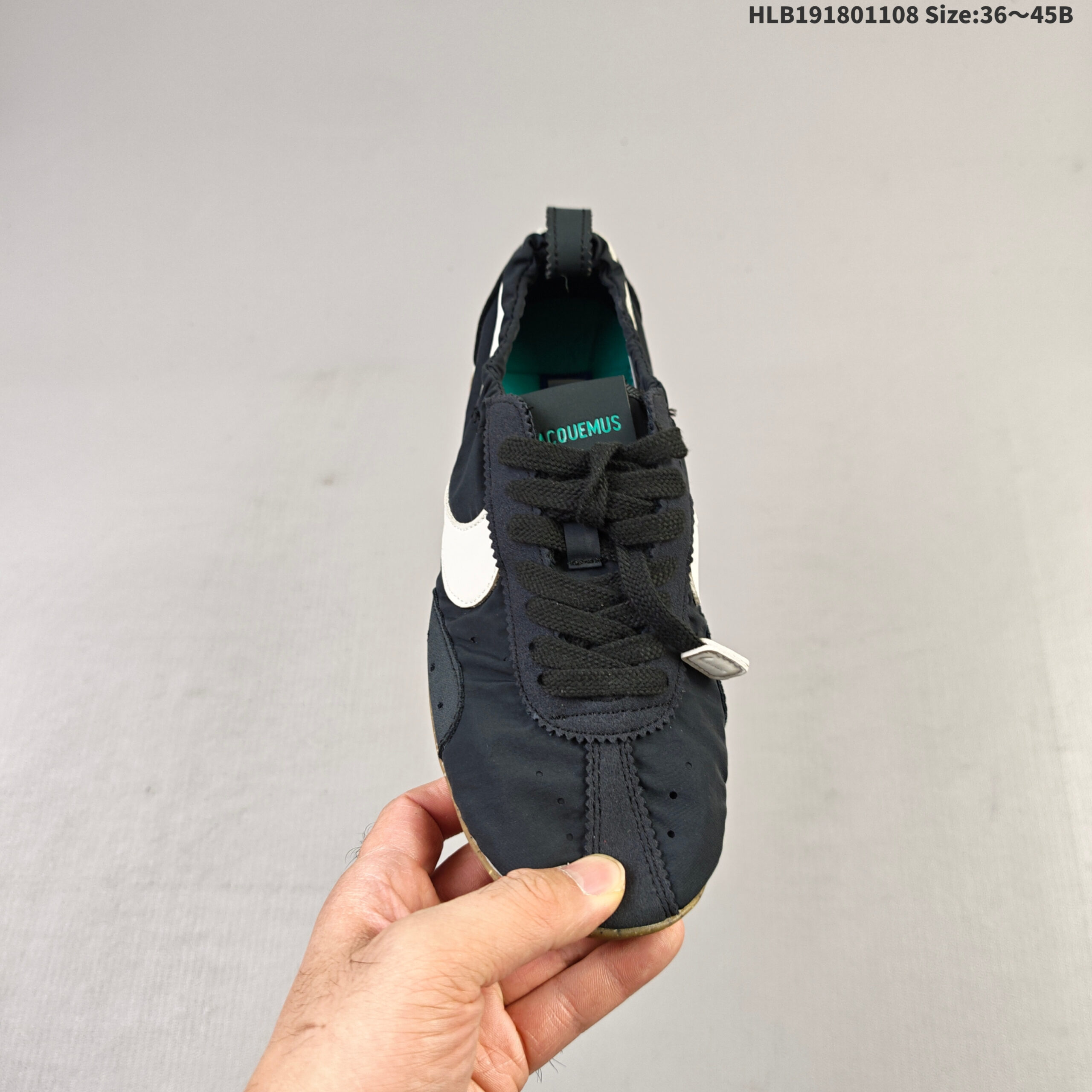 נייק בשתפ ג'קמוס – תמונה 18