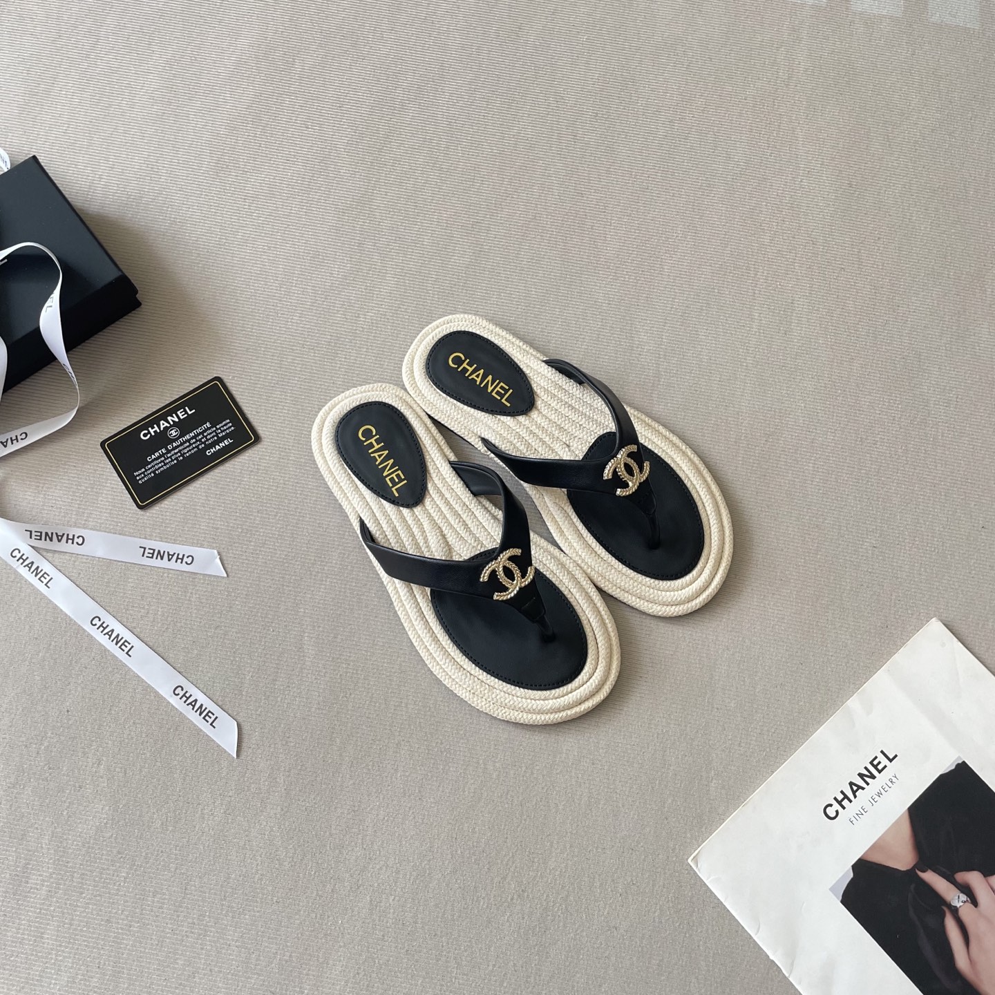 נעלי אצבע שאנל – תמונה 10