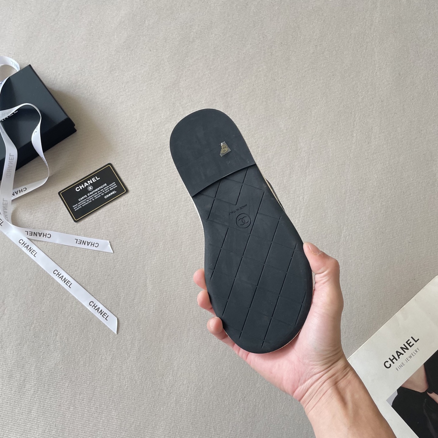 כפכפי אצבע שאנל – תמונה 13