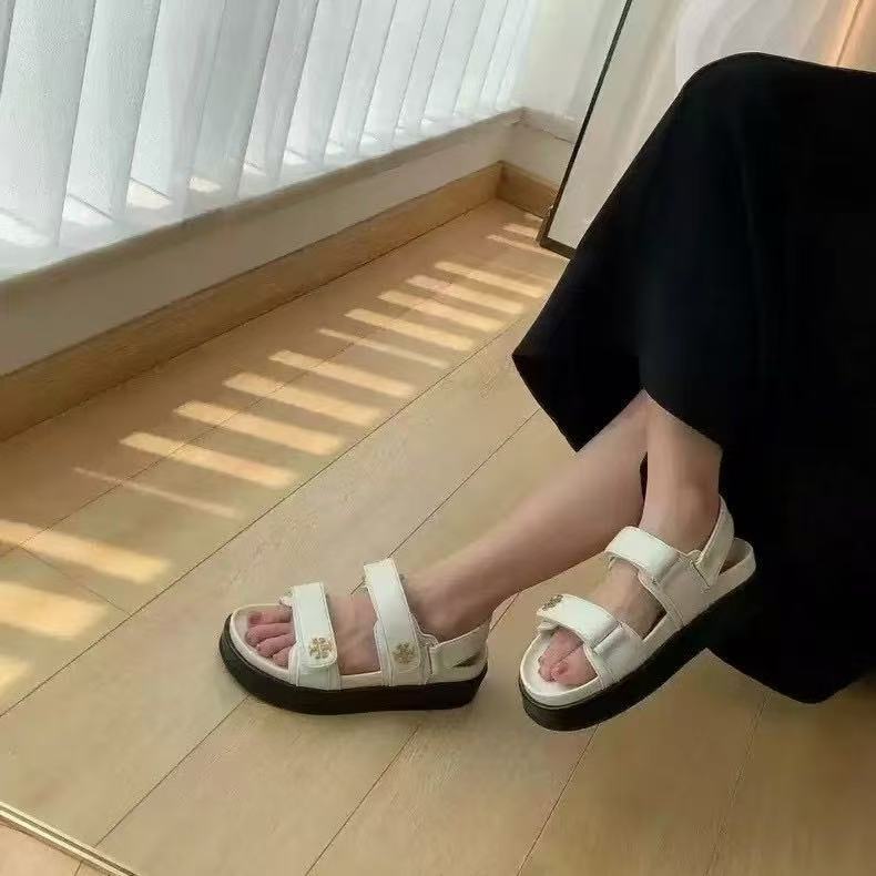 סנדלים טורי – תמונה 10