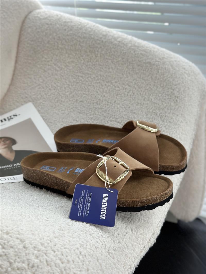 כפכפים בירקנשטוק – תמונה 8