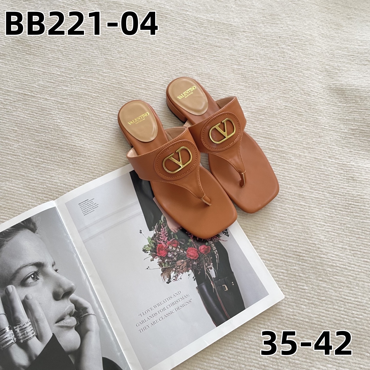 כפכפים ולנטינו – תמונה 6