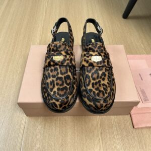 מוקסין מיו מיו