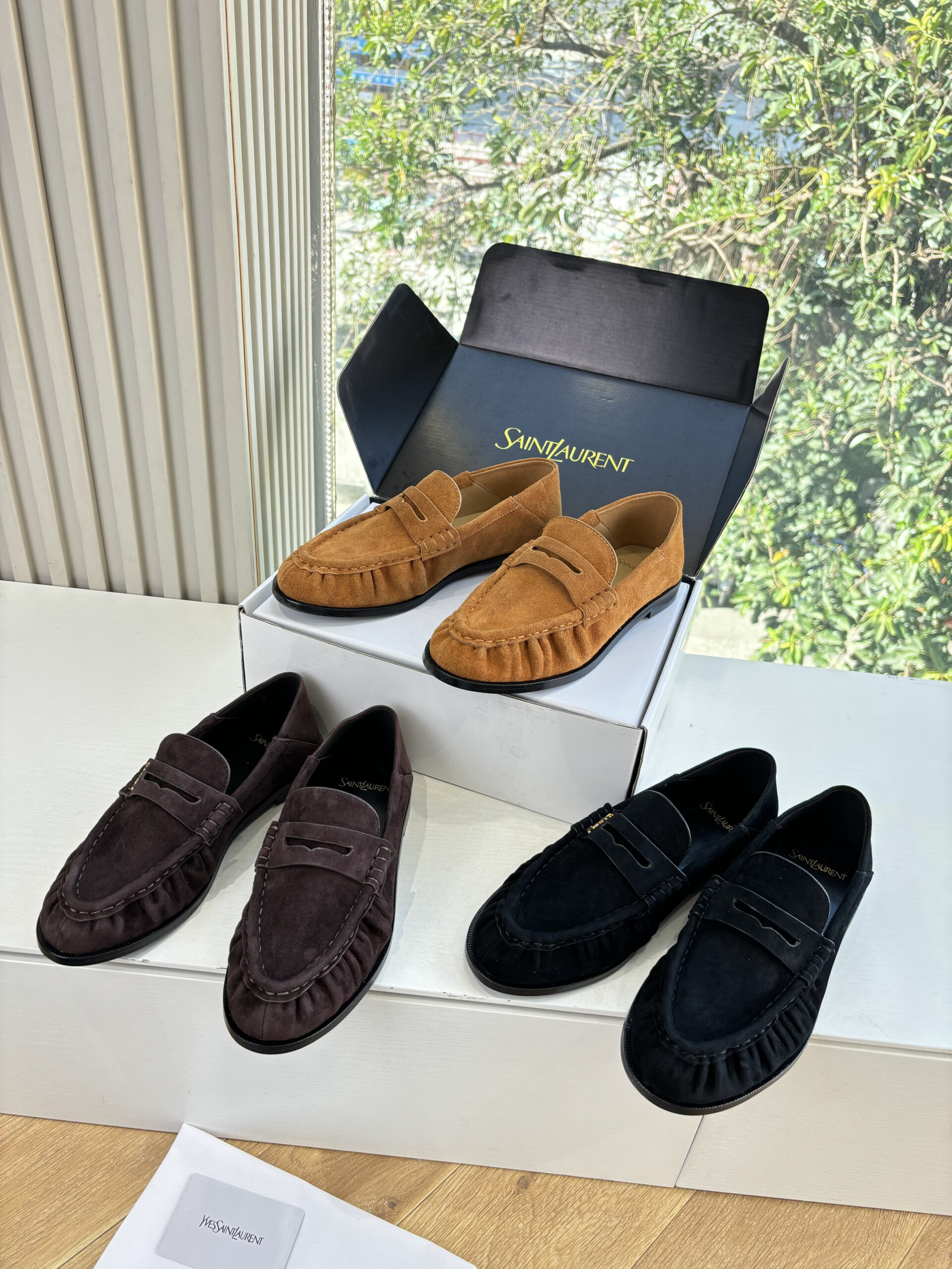 מוקסינים איב סן לורן – תמונה 24