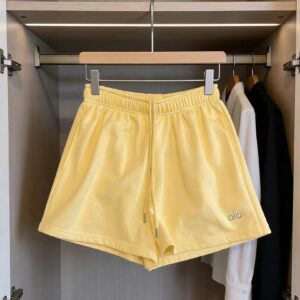 מכנסיים קצרים אלו יוגה