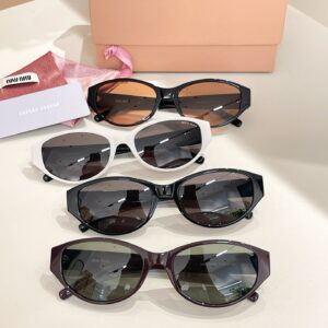 משקפי שמש מיו מיו