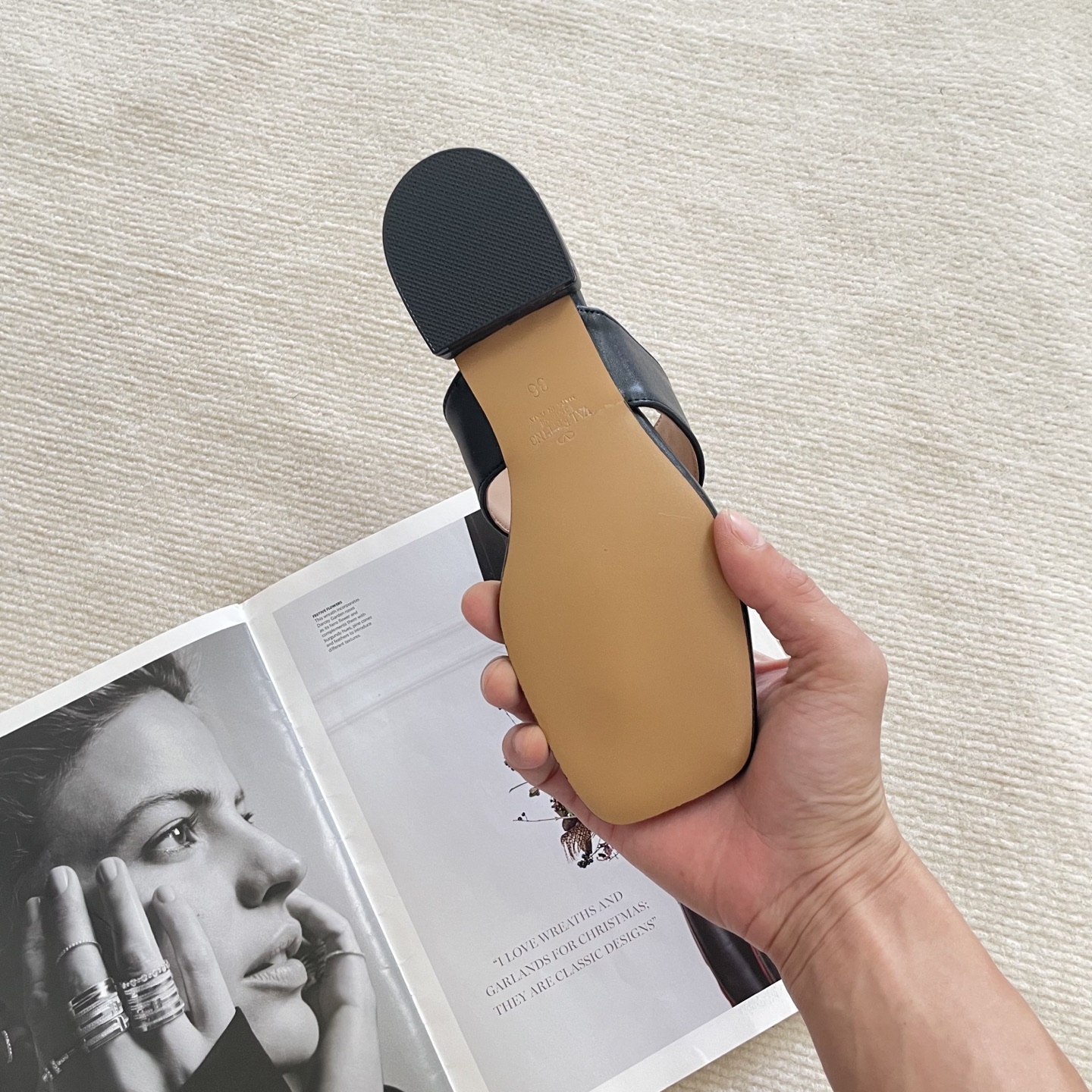 כפכפים ולנטינו – תמונה 14