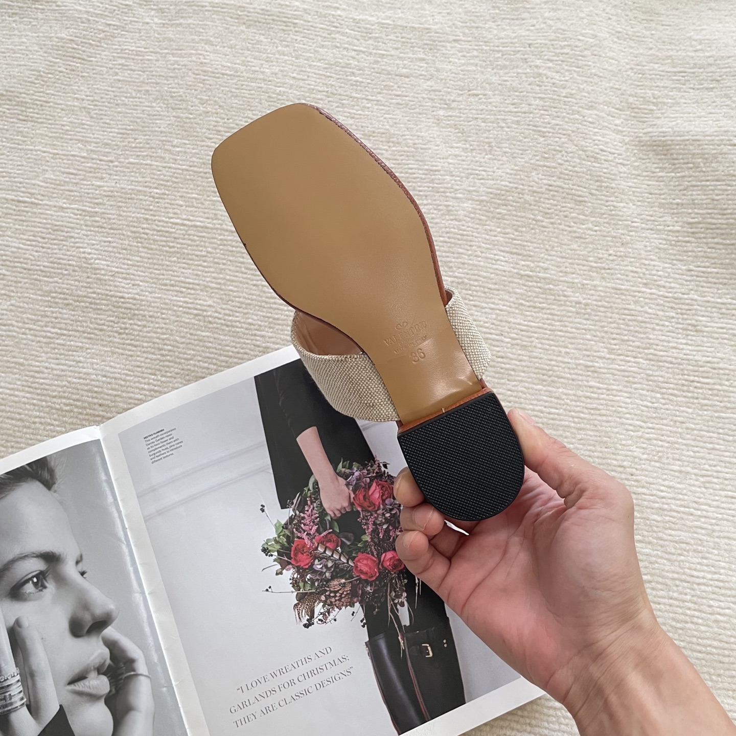 כפכפים ולנטינו – תמונה 17