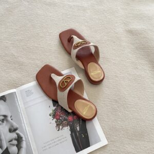 כפכפים ולנטינו