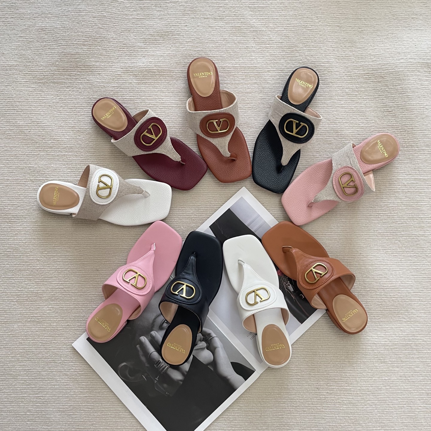 כפכפים ולנטינו – תמונה 19