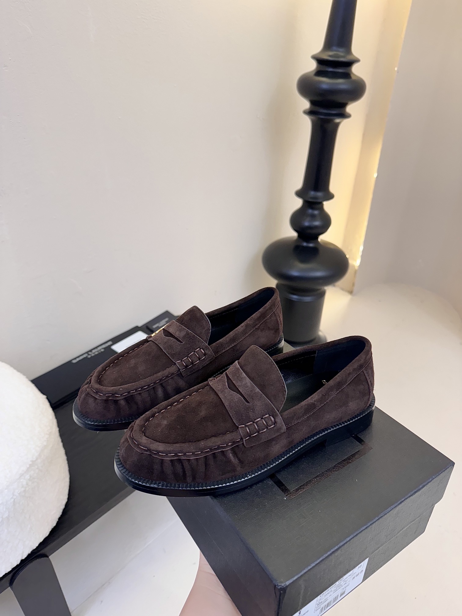 מוקסינים איב סן לורן – תמונה 27