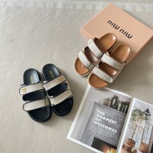 כפכפים מיו מיו